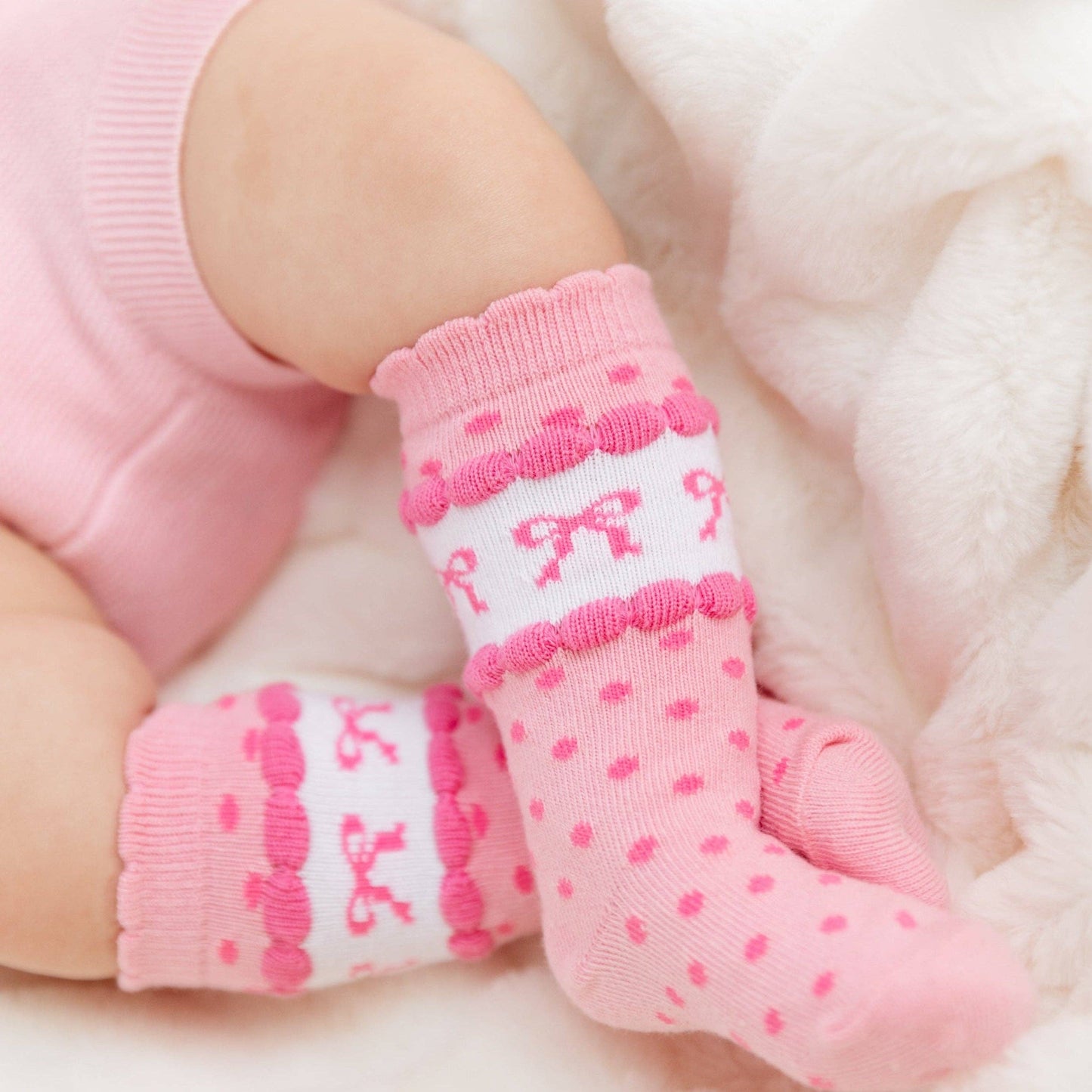 Pink Bow Scalloped Knee Socks