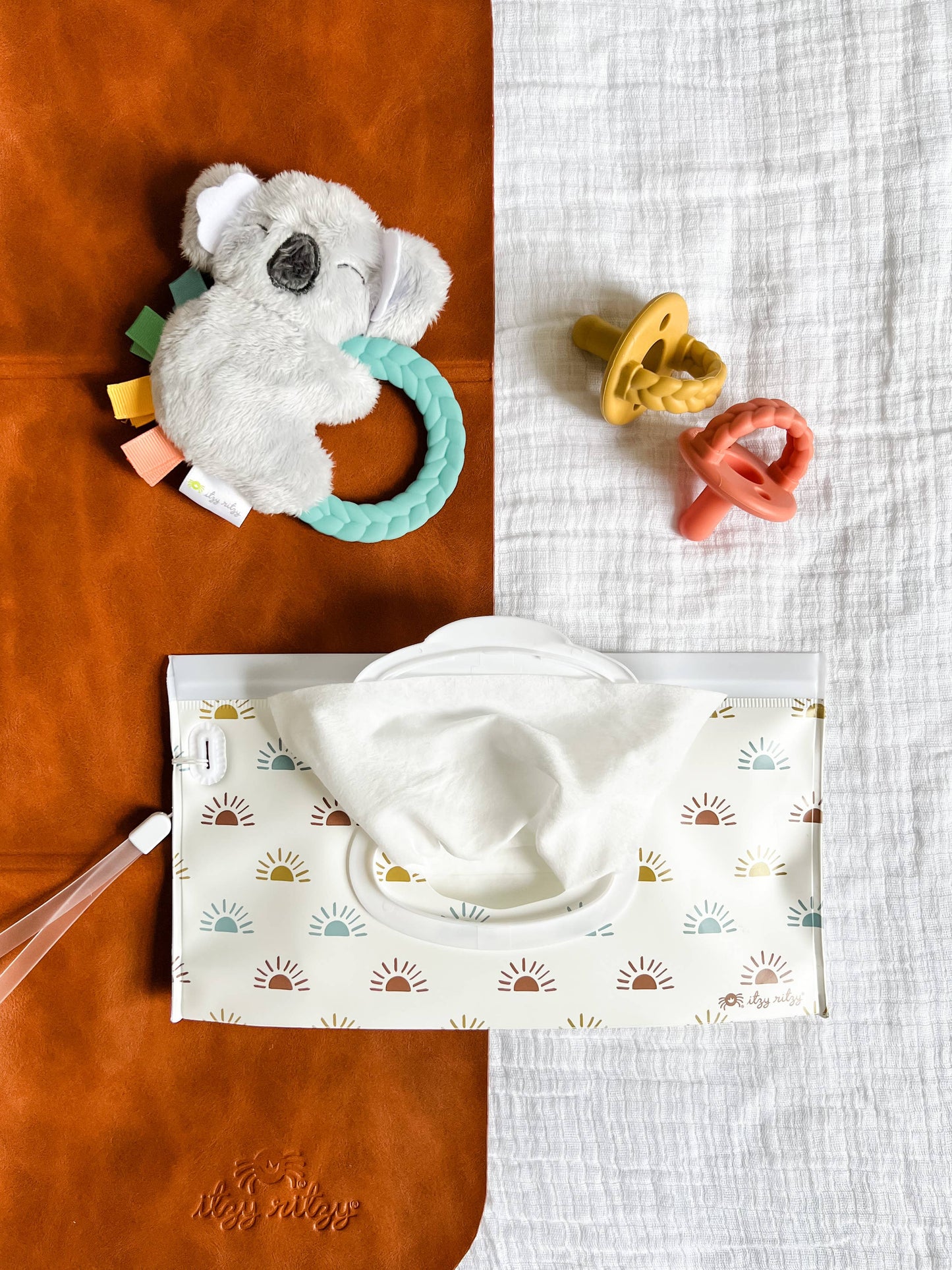 Take & Travel™ Pouch Reusable Wipes Case - Leopard