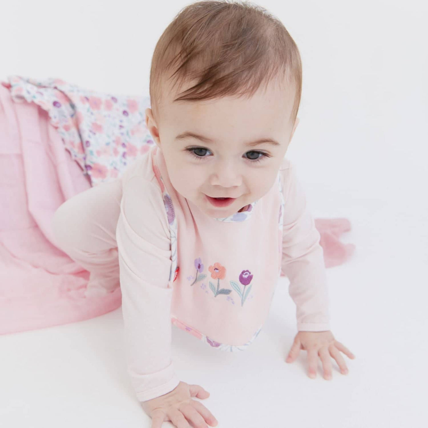 Magnetic Reversible Bib