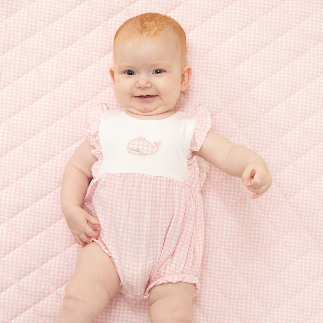 Ruffle - Bubbly Whale with Bow Pink