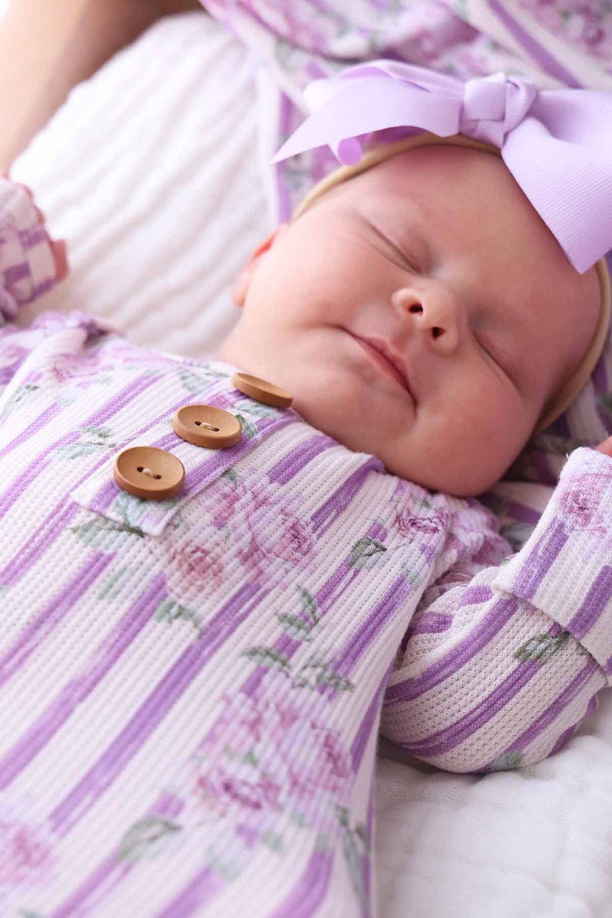 Lila's Lilacs Bamboo Waffle Newborn Baby Knot Gown & Hat Set