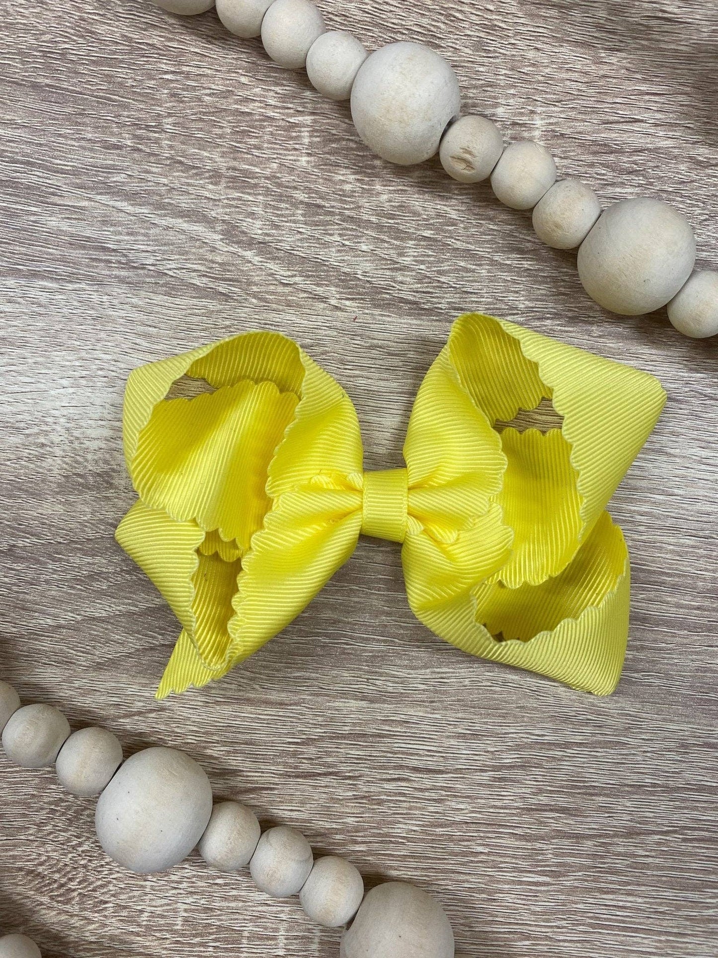 4.5" Classic Scalloped Hair Bow
