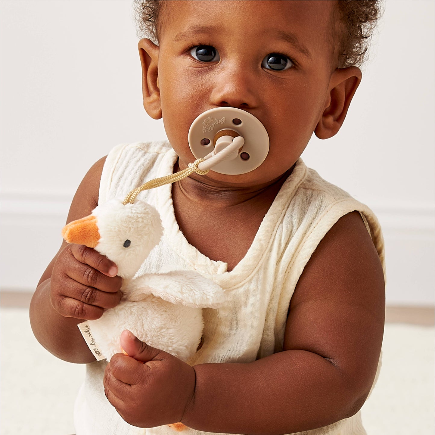 Bitzy Pal Natural Rubber Pacifier & Plush