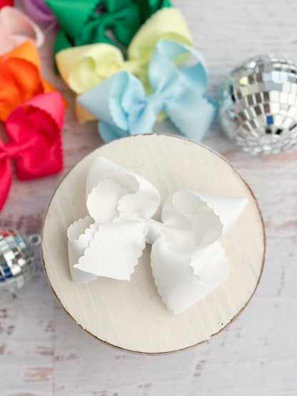 4.5" Classic Scalloped Hair Bow