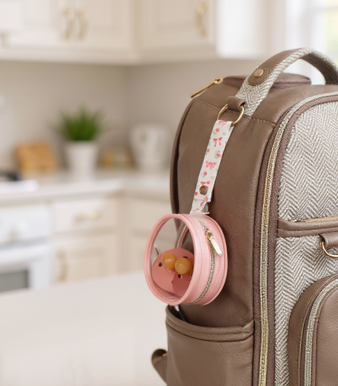 Itzy Paci Case™ - Ribbons & Roses