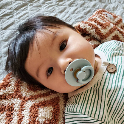 Itzy Soother™ Natural Rubber