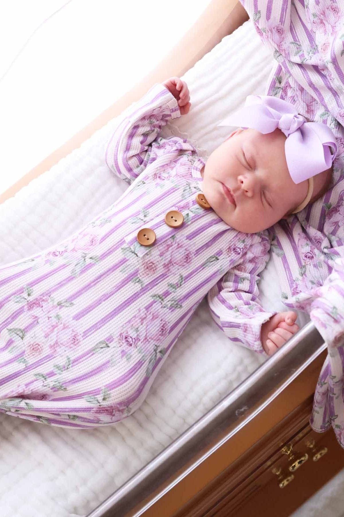 Lila's Lilacs Bamboo Waffle Newborn Baby Knot Gown & Hat Set