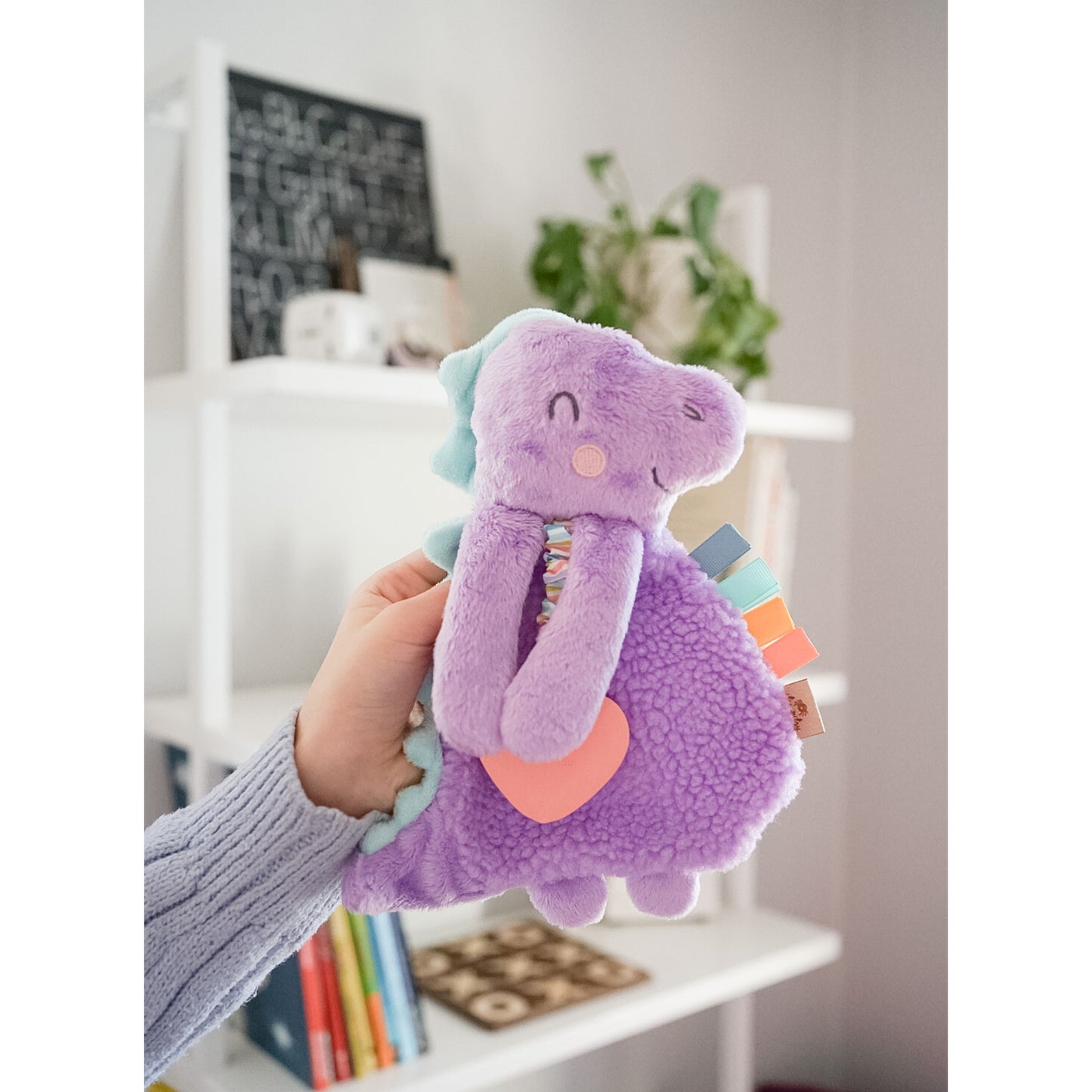 Itzy Lovey™ Lilac Dino