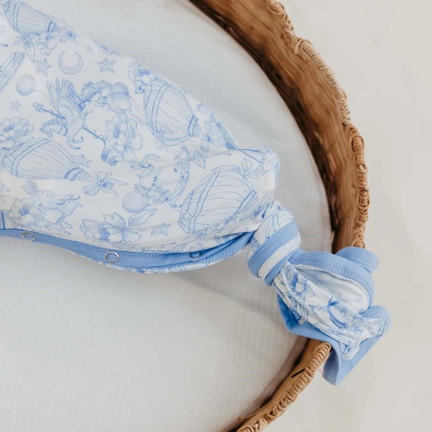 BAMBOO NEWBORN KNOTTED GOWN - VINTAGE CARNIVAL