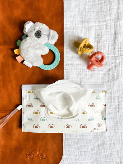 Take & Travel™ Pouch Reusable Wipes Case - Leopard