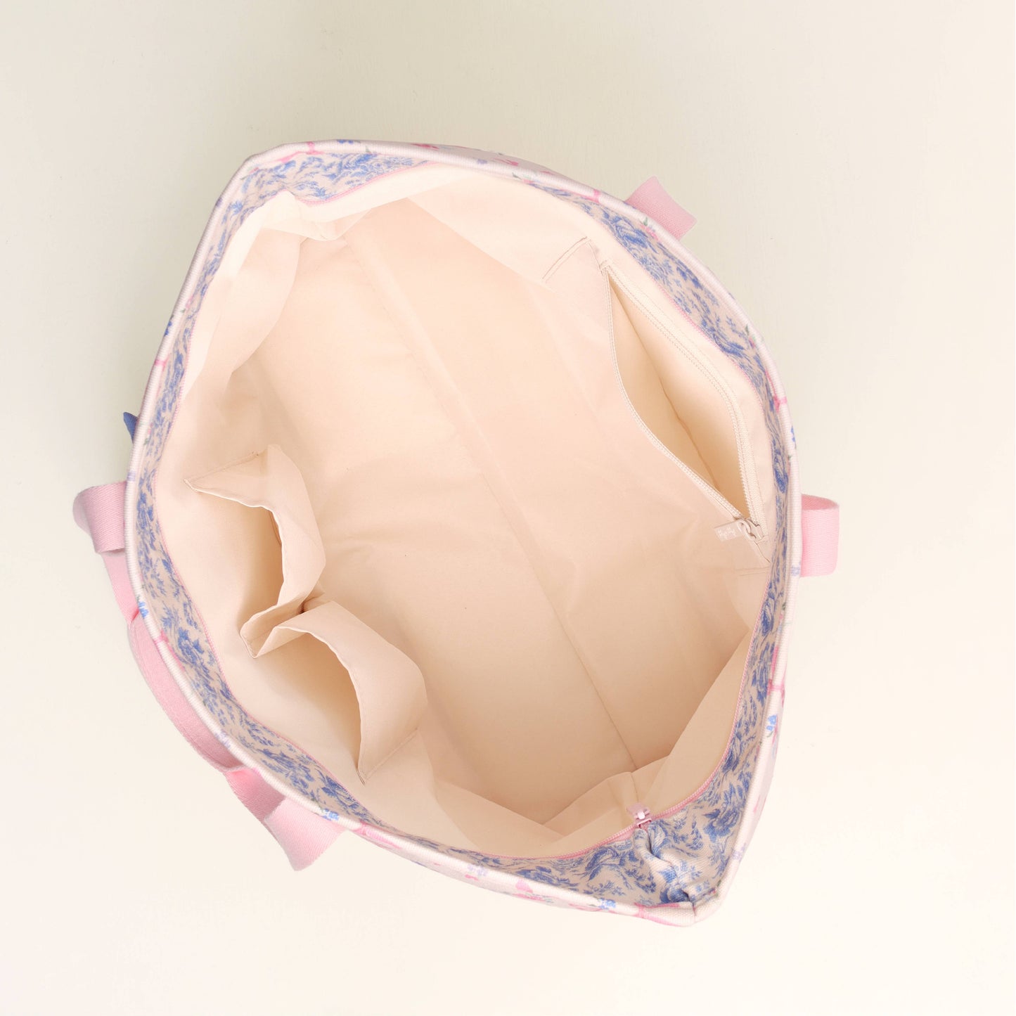 Itzy Explorer™ Canvas Tote Bag