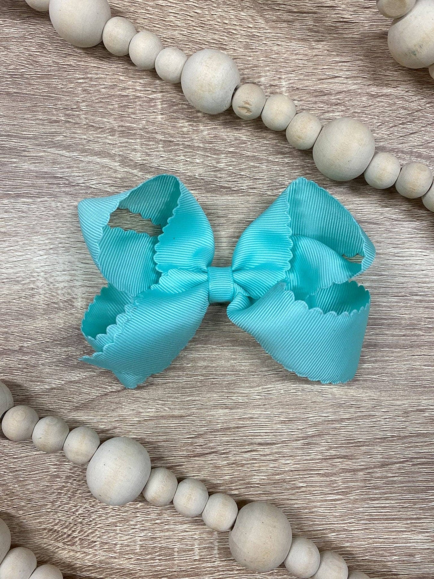 4.5" Classic Scalloped Hair Bow
